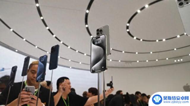 iPhone 15系列价格望而却步？盘点苹果手机价格的变化之路