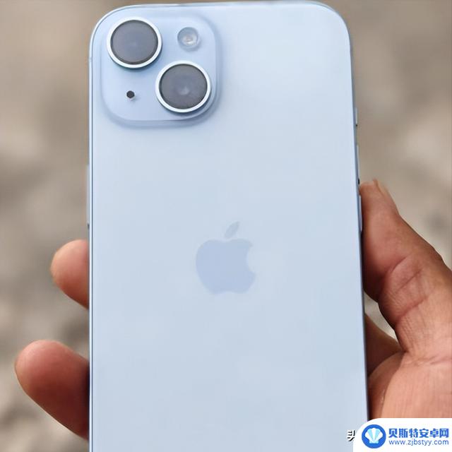 苹果iPhone 15价格大幅降低，工薪族换机良机到来