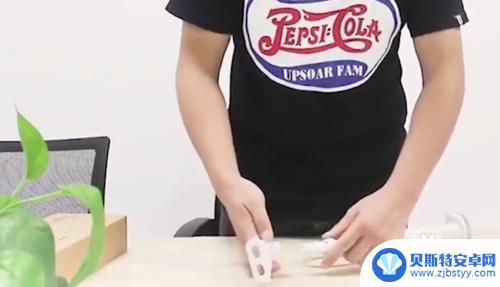 怎么更换手机支架 手机支架安装注意事项