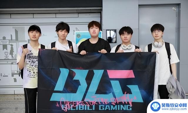 BLG在淘汰赛中遭惨败，knight坦言团战不敌，第3局失控难以把握