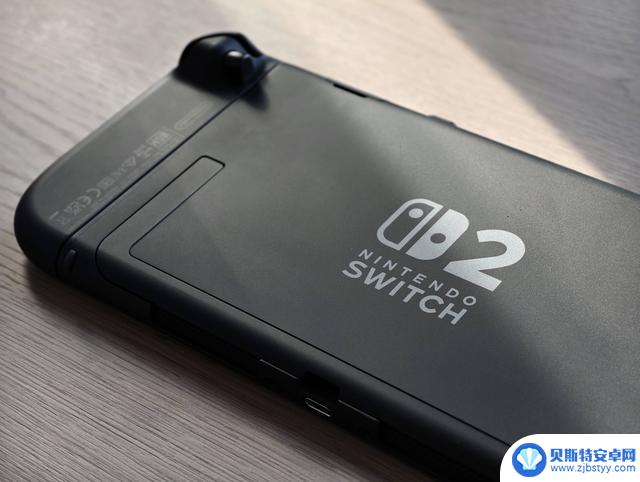 重新定义游戏机：任天堂 Switch 和 Switch 2 的革命性创新