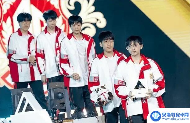 电竞周末盛况：LOL GEN荣耀击败AL，CS2 TYLOO力挫Astralis夺冠
