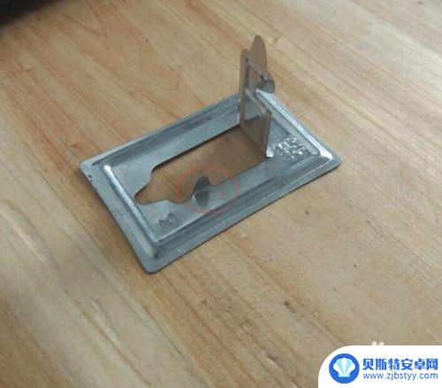 废物怎么做手机挂件 废物利用手工制作手机支架教程